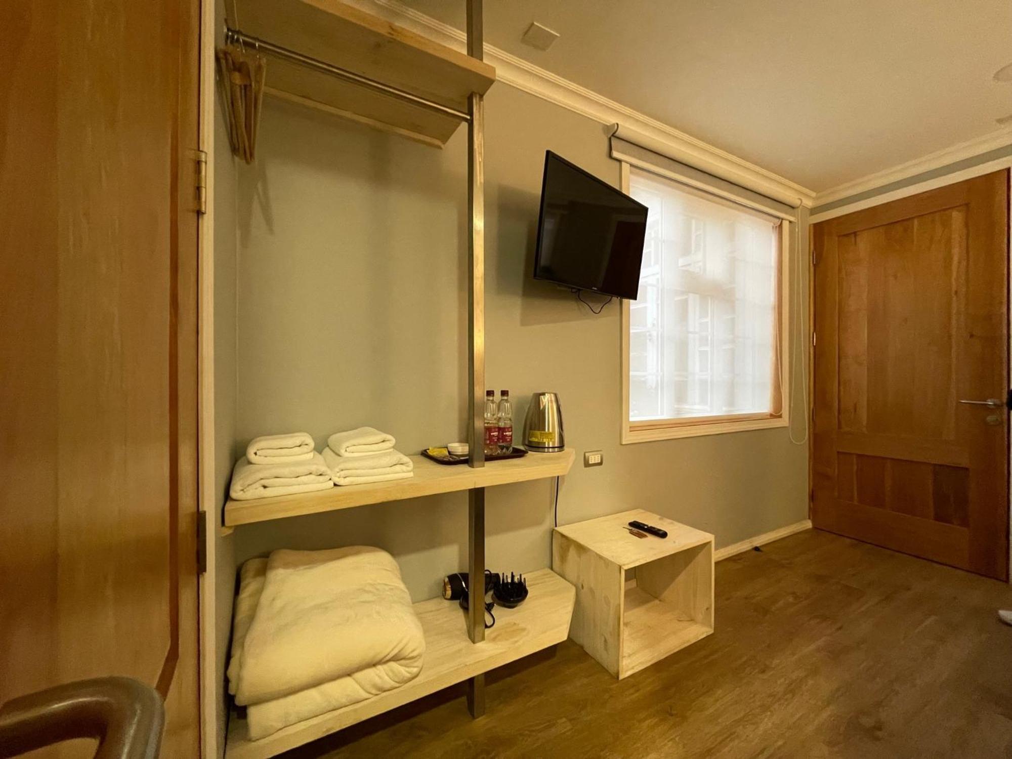 Hostal Boutique Puerta Roja Punta Arenas Luaran gambar