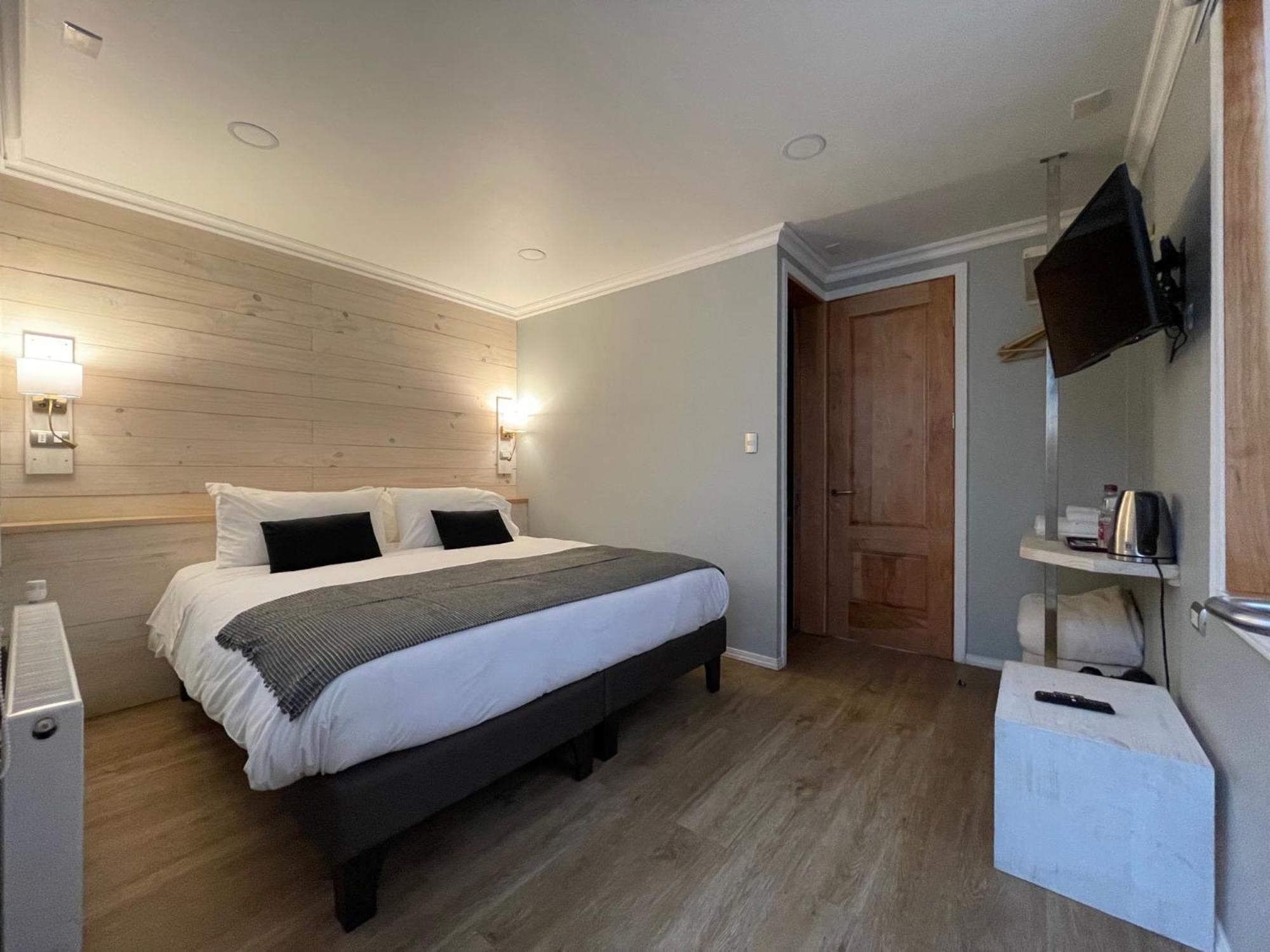 Hostal Boutique Puerta Roja Punta Arenas Luaran gambar