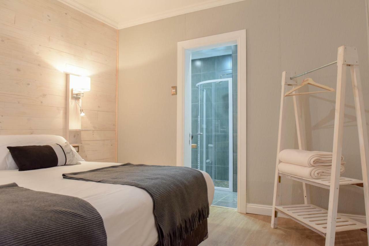Hostal Boutique Puerta Roja Punta Arenas Luaran gambar